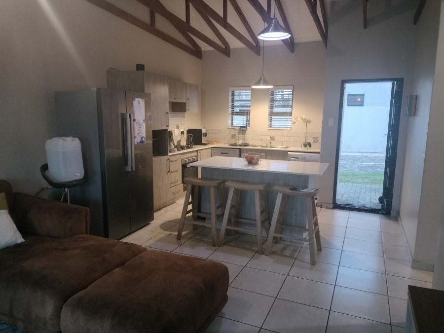 To Let 3 Bedroom Property for Rent in Waterkloof East North West